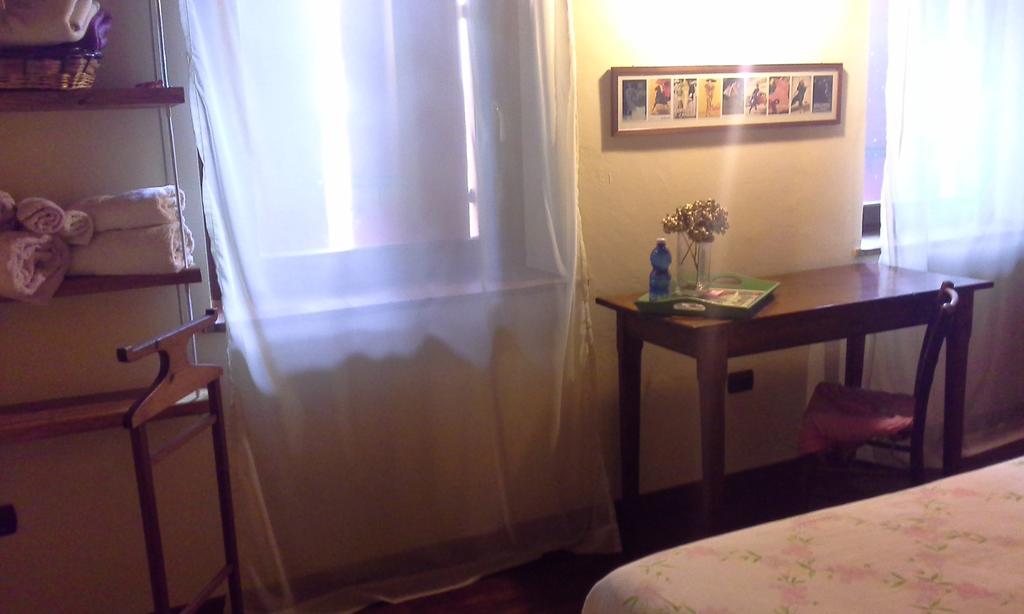 B&B Ai Tre Confini Monzambano Exterior photo